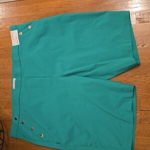 LIZ CLAIBORNE BRAND WOMEN'S PLUS PULL-ON GREEN BERMUDA MID-RISE SHORTS SIZE  3X